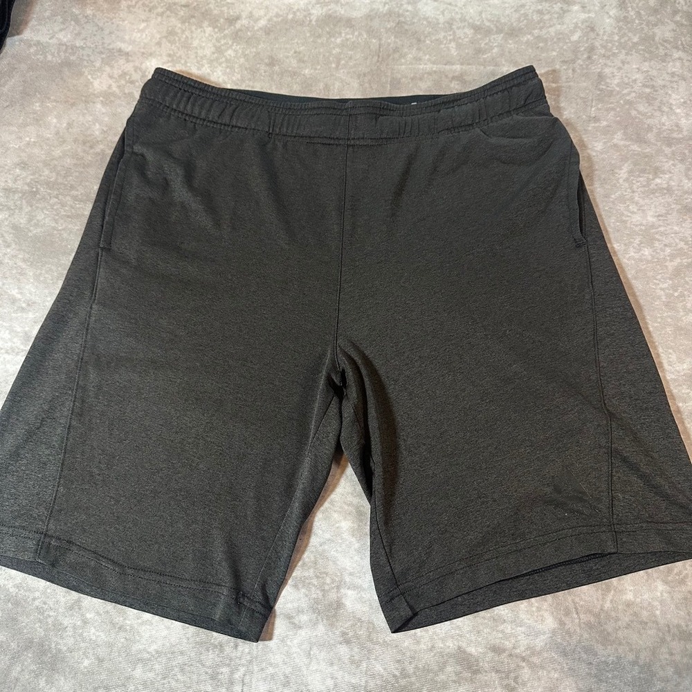 Reebok Mens Athletic Shorts Size Small Gray Polyester Elastic Waist Gym Training